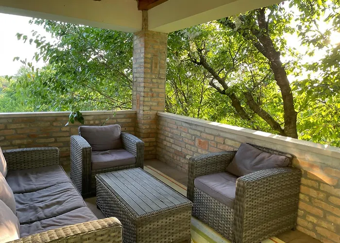 Villa Terravino Retreat At Balaton *